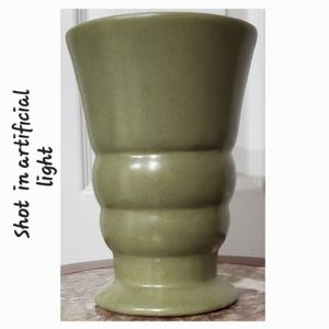 Vntg 8 1/4" Green Pottery Vase